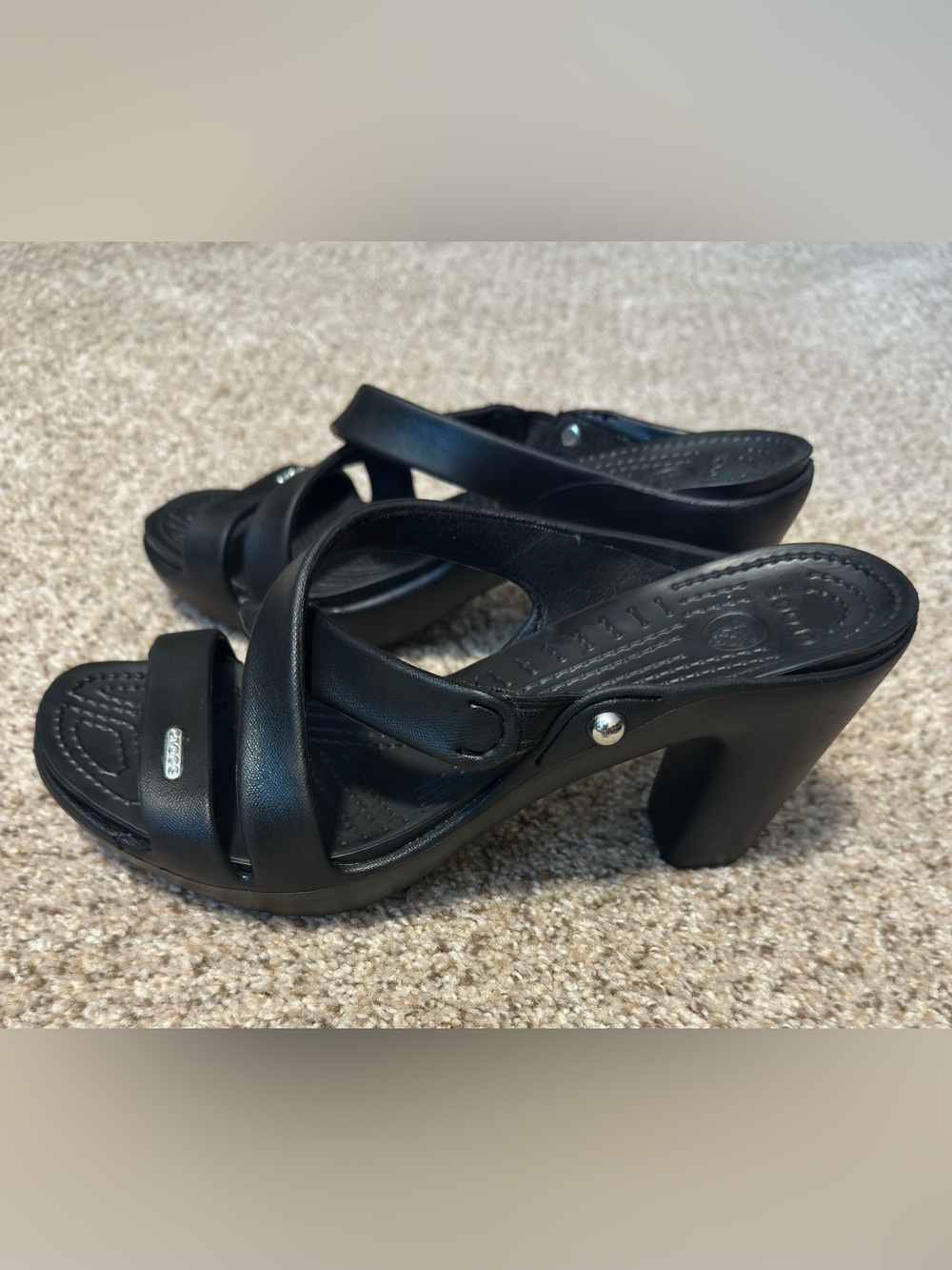 Crocs women’s heels sandals size 9